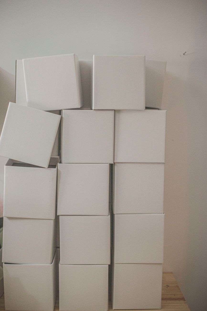 Collection and pickup of spare parts boxes from workshop